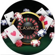 Antarmuka Dragon Tiger live dealer menampilkan kartu, statistik pemain, dan opsi taruhan di layar mobile